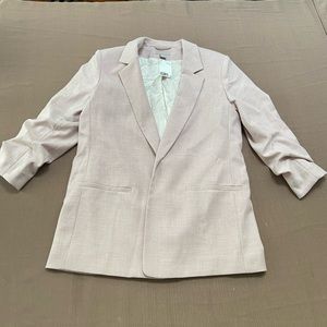 *NEW* Large Beige Blazer by H&M with scrunched 3/4 sleeves